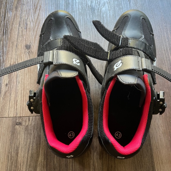 Peloton Cycling Shoes - Men’s size 10 - Picture 2 of 3